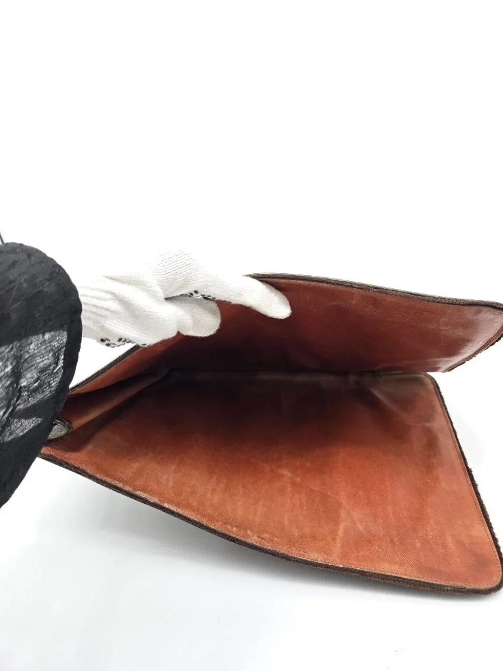 Louis Vuitton sleek louis